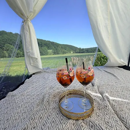 Romantik Am Waldrand Apartamento